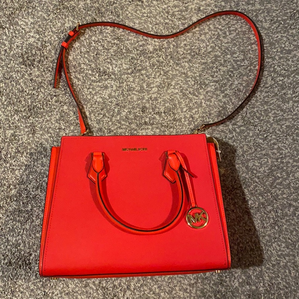 Micheal Kors Purse